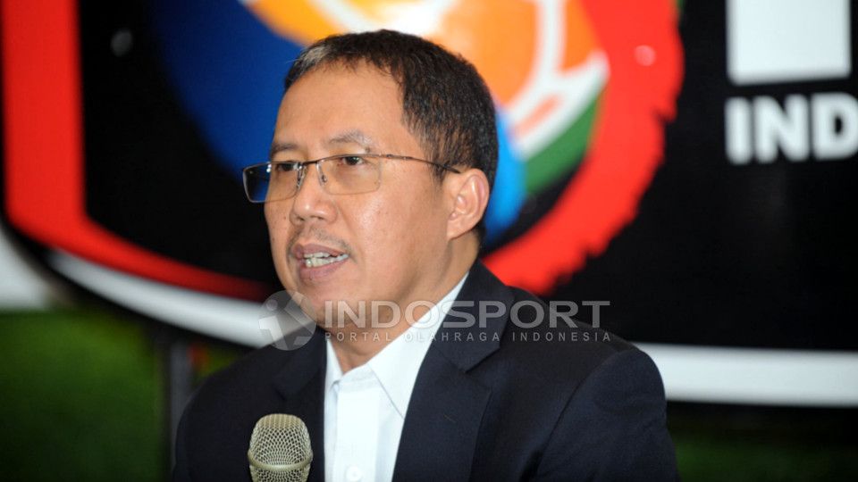 CEO PT Liga Indonesia Joko Driyono memberikan keterangan pers di kantor PSSI di kawasan GBK, Jakarta. Sabtu (14/02/2014). Copyright: &copy; Ratno Prasetyo/INDOSPORT